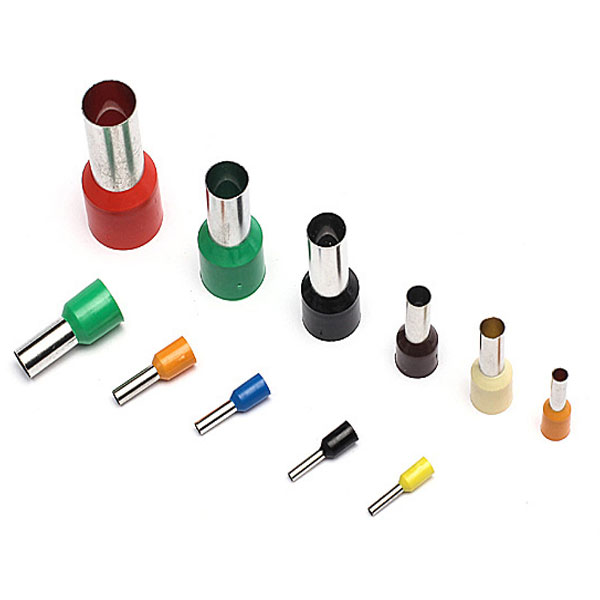 Insulated cord end terminal